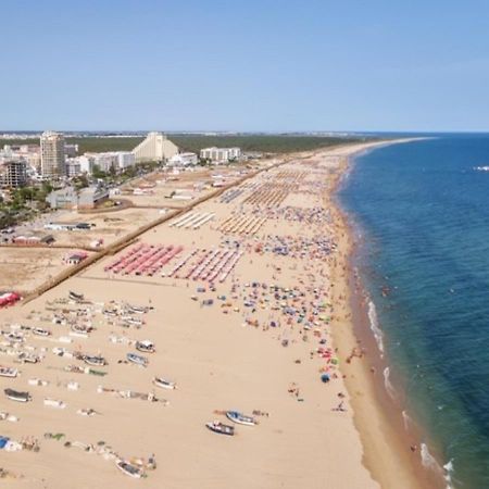 T1 Luminoso Junto A Praia Altura Luaran gambar
