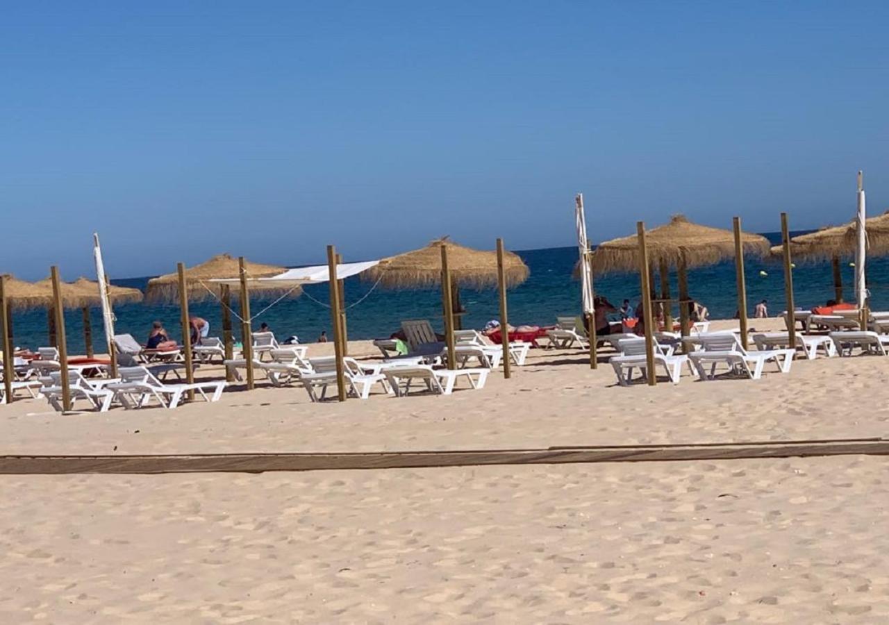 T1 Luminoso Junto A Praia Altura Luaran gambar